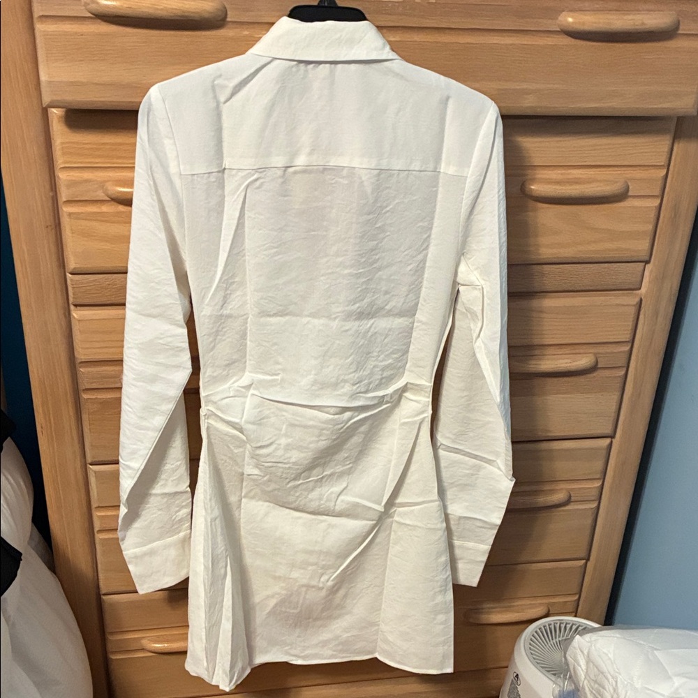 Choosy St. Crosby White Long Sleeve Button-Up shirt dress mini Kim Kardashian - Picture 6 of 12